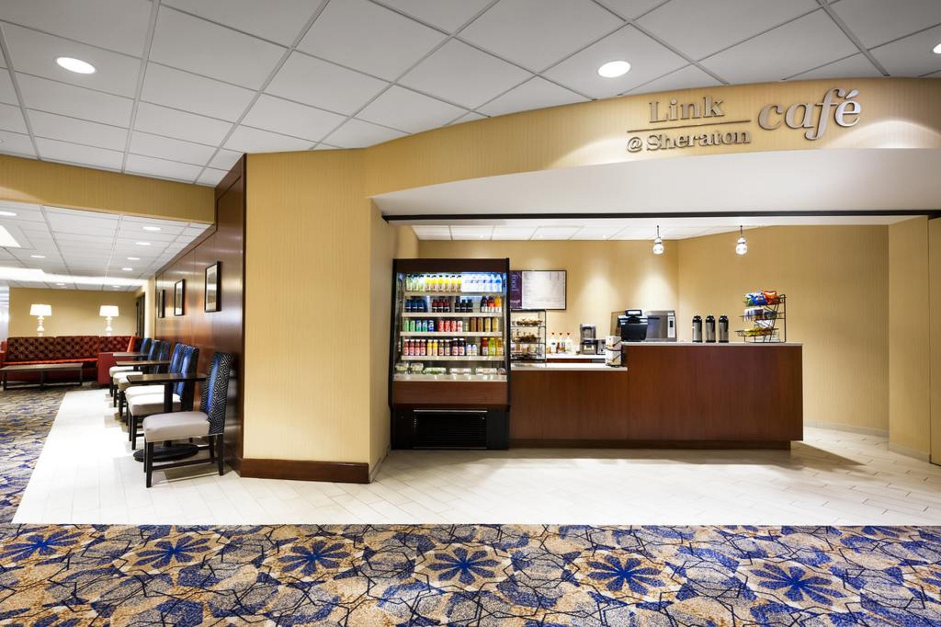 Sheraton Pittsburgh Hotel At Station Square Екстер'єр фото