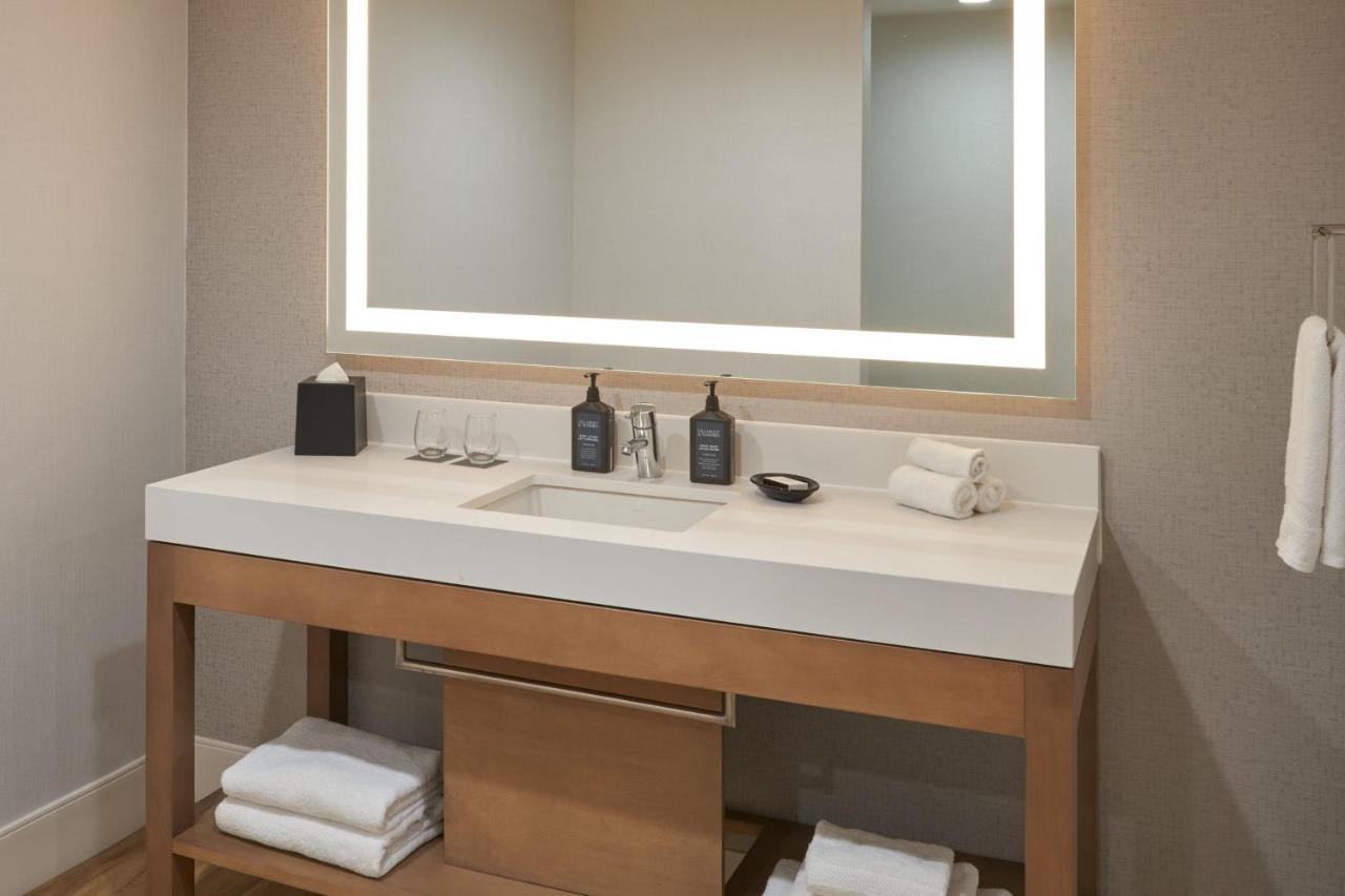 Sheraton Pittsburgh Hotel At Station Square Екстер'єр фото