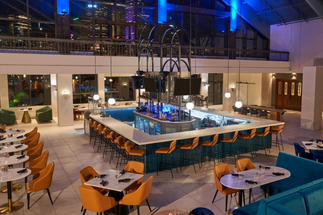 Sheraton Pittsburgh Hotel At Station Square Екстер'єр фото
