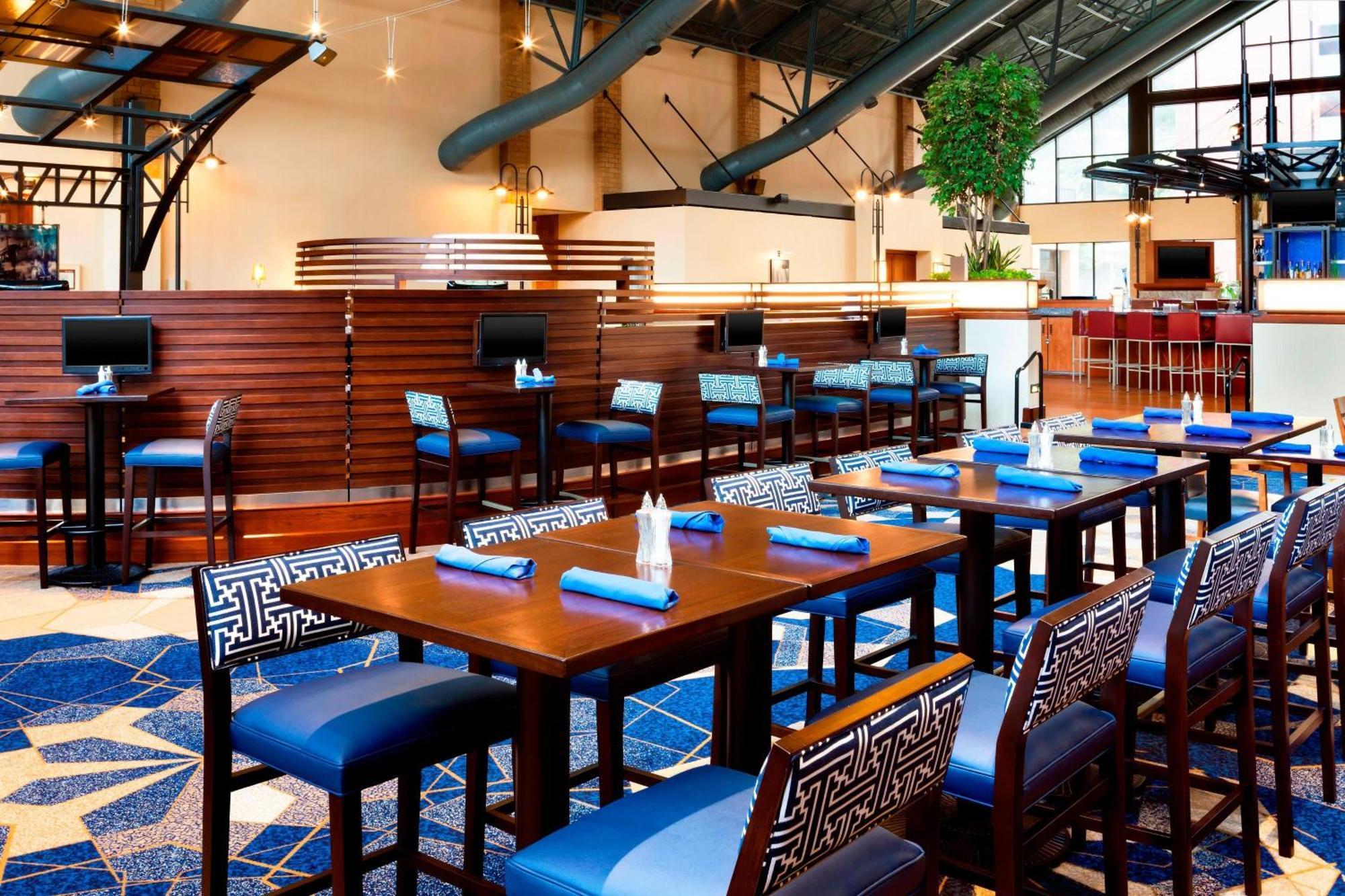 Sheraton Pittsburgh Hotel At Station Square Екстер'єр фото
